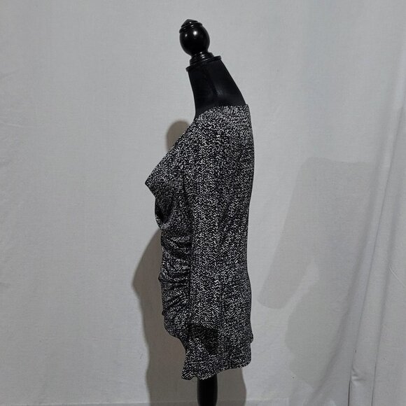 Vince Camuto blouse stretchy pull over black and white stripes clingy ruched top - Picture 4 of 15